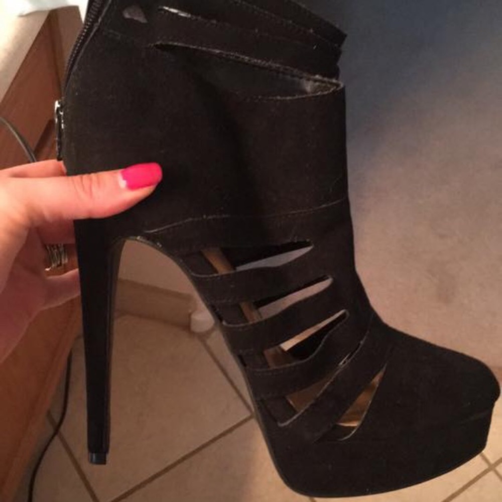 Black boots